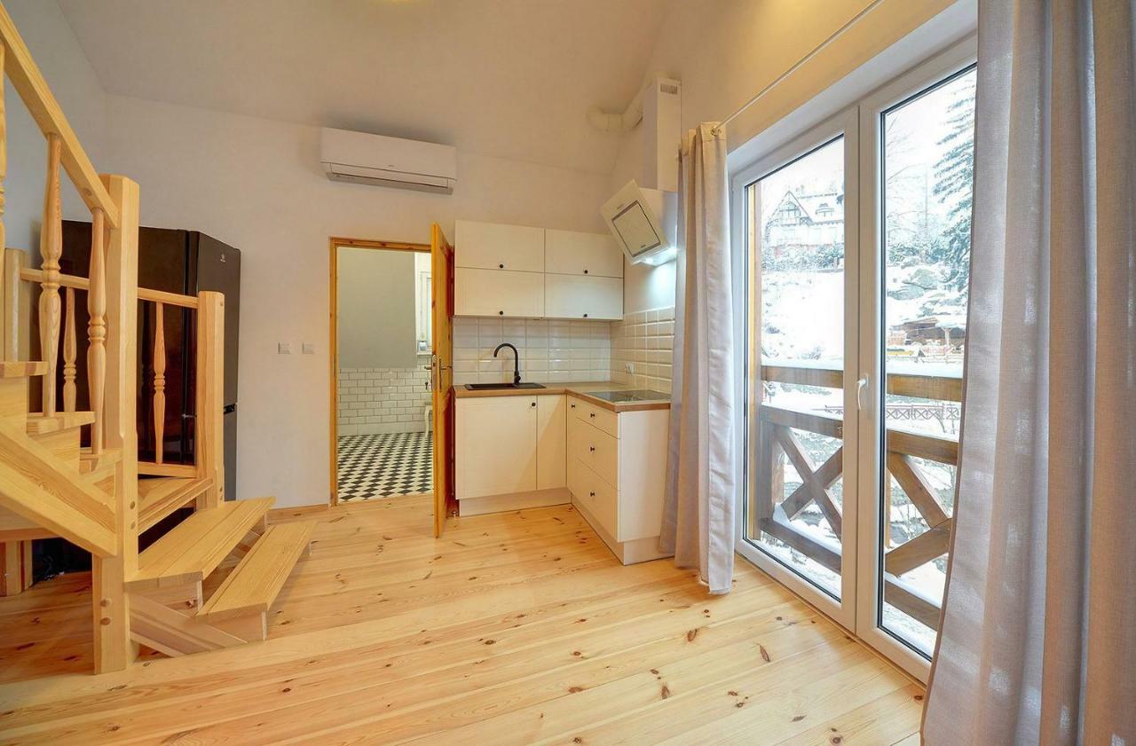 Apart-Invest Apartament Alter Ego ชกลาร์สกา ปอเรมบา ภายนอก รูปภาพ