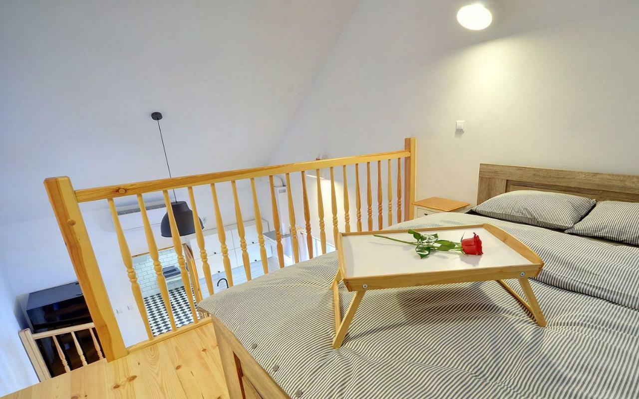 Apart-Invest Apartament Alter Ego ชกลาร์สกา ปอเรมบา ภายนอก รูปภาพ